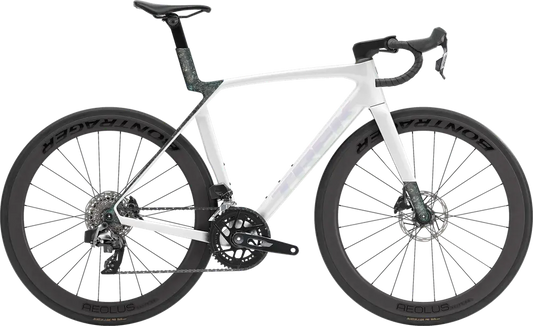 Trek Madone SL 6 AXS Gen 8 Gloss Crystal White