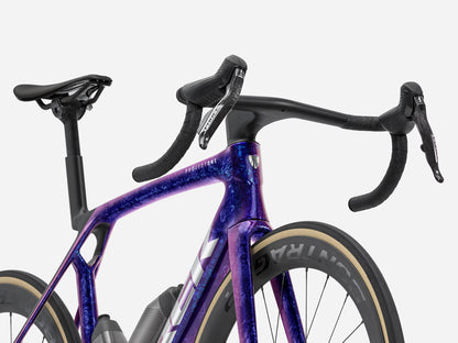 Trek Madone SLR 7 AXS Gen 8 – Purple Phaze/Amethyst Marble