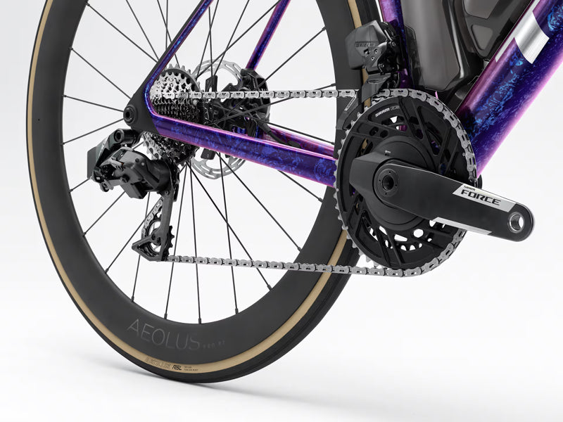 Trek Madone SLR 7 AXS Gen 8 – Purple Phaze/Amethyst Marble