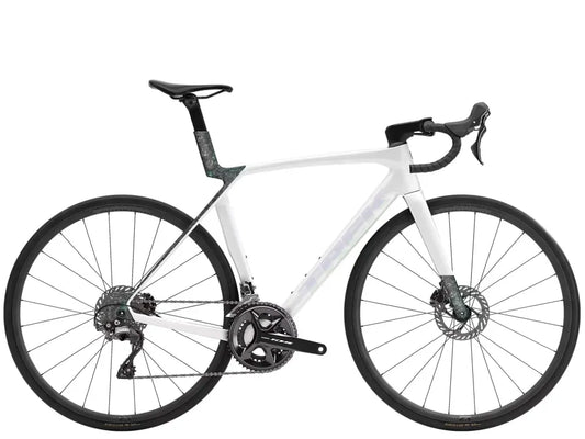 Trek Madone SL 5 Gen 8 – Gloss Crystal White/Matte Deep Smoke